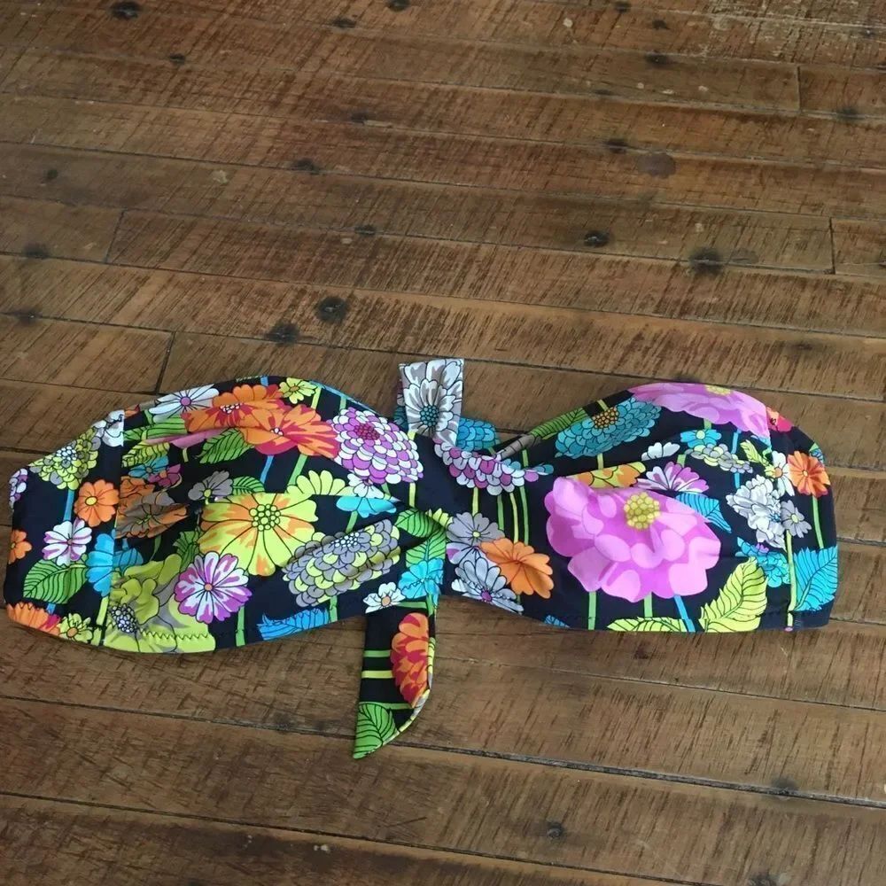 Trina Turk multicolored floral twist strapless size 6 bikini top